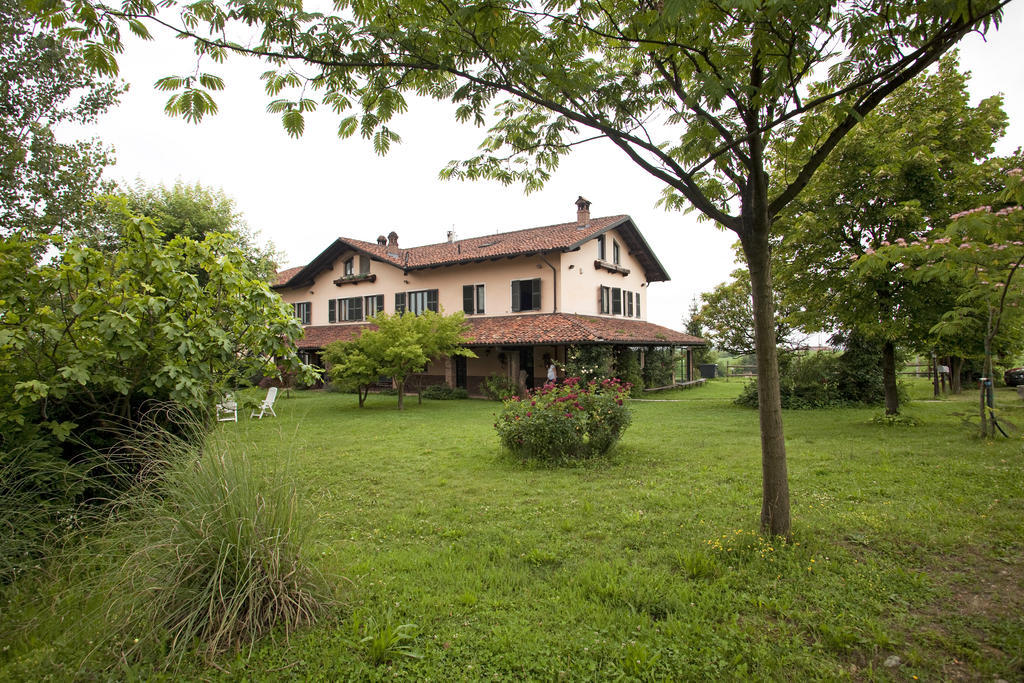 Cascina Papa Mora Villa Cellarengo ภายนอก รูปภาพ